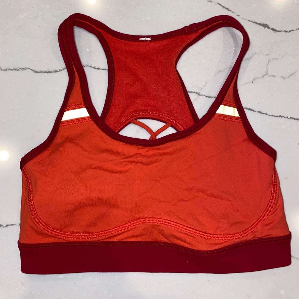 lululemon sports bra